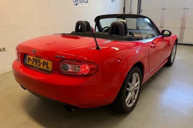 Mazda MX-5 (2009) thumbnail 6