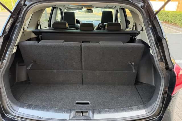 Nissan QASHQAI+2 (2009) thumbnail 4