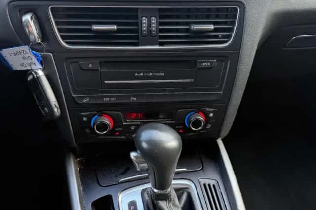 Audi Q5 (2010) thumbnail 3