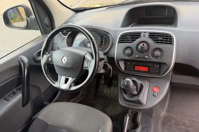 Renault Kangoo (2017) thumbnail 2