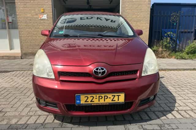 Toyota Corolla (2004) thumbnail 4