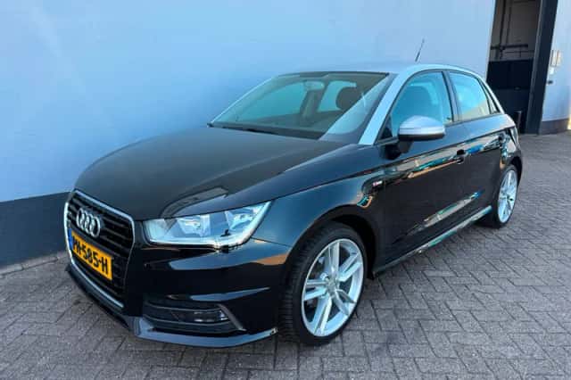 Audi A1 (2017) thumbnail 1