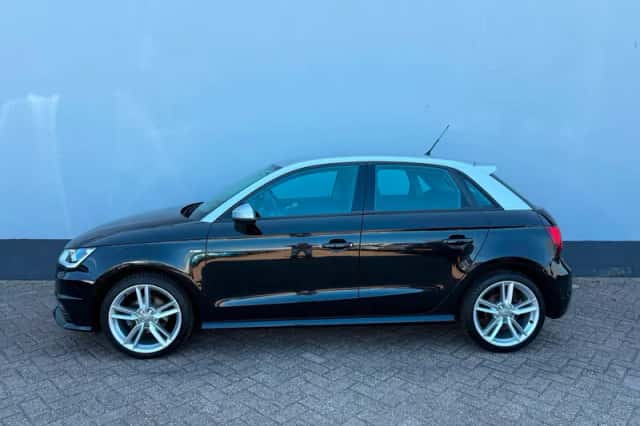 Audi A1 (2017) thumbnail 2