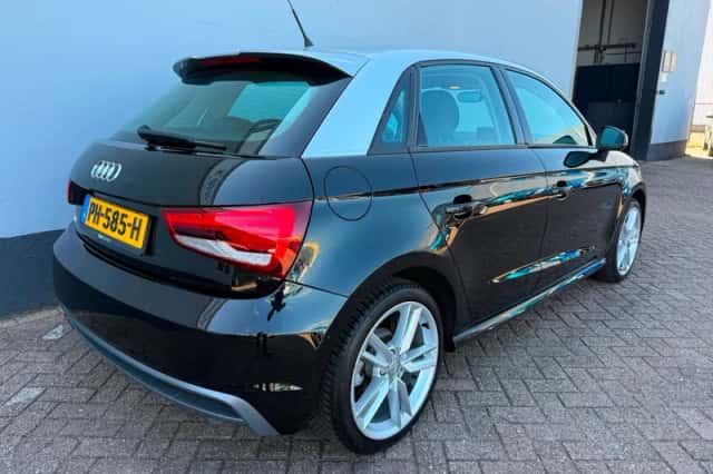 Audi A1 (2017) thumbnail 6