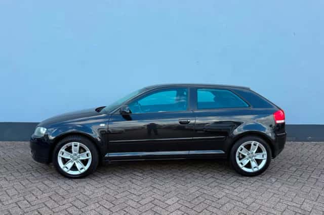 Audi A3 (2004) thumbnail 2