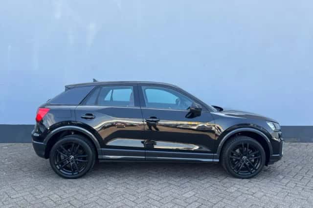 Audi Q2 (2017) thumbnail 5