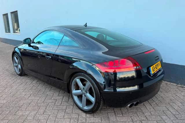 Audi TT (2010) thumbnail 3
