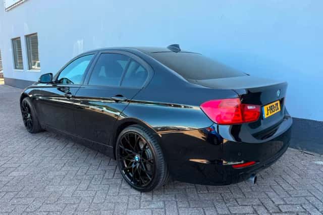 BMW 3-Serie (2013) thumbnail 3