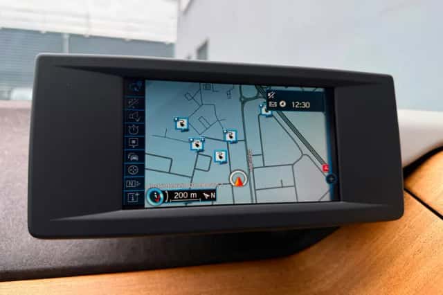 BMW i3 (2015) thumbnail 4