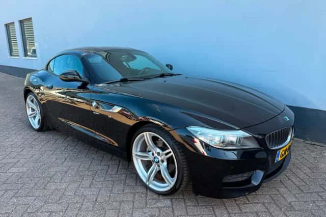 BMW Z4 (2015) thumbnail 4