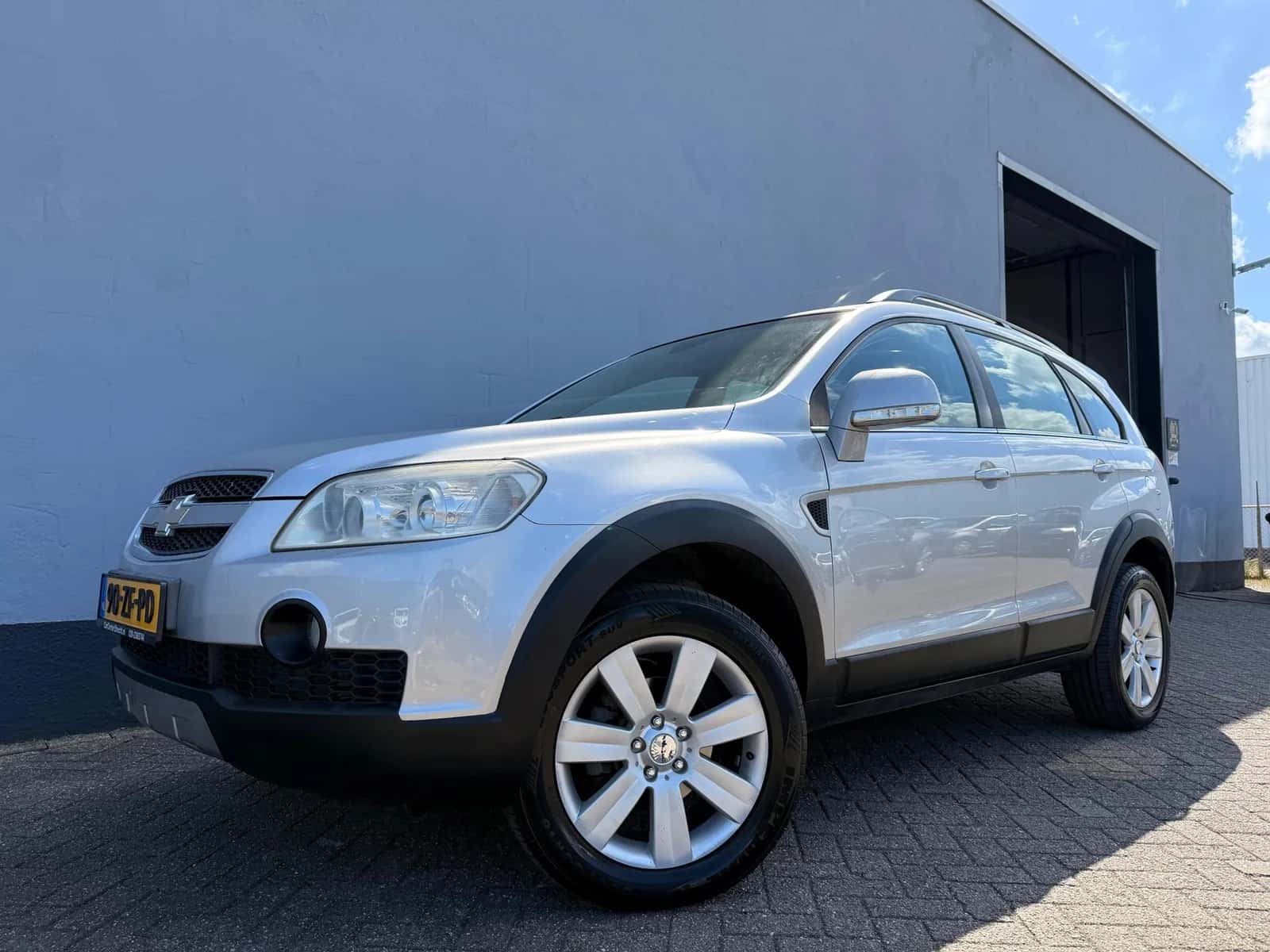 Chevrolet Captiva (2008) — foto 1