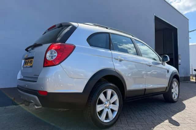 Chevrolet Captiva (2008) thumbnail 6