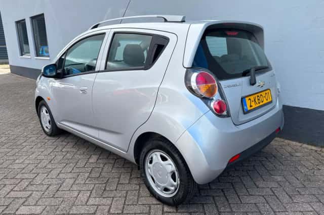 Chevrolet Spark (2011) thumbnail 3