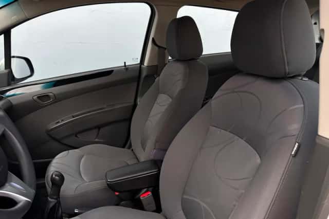 Chevrolet Spark (2011) thumbnail 7