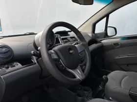 Chevrolet Spark (2011) thumbnail 9