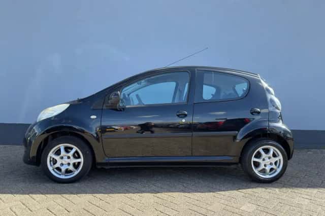 Citroën C1 (2010) thumbnail 2
