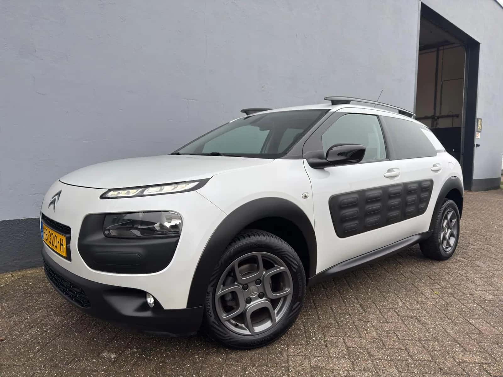 Citroën C4 Cactus (2015) — foto 1