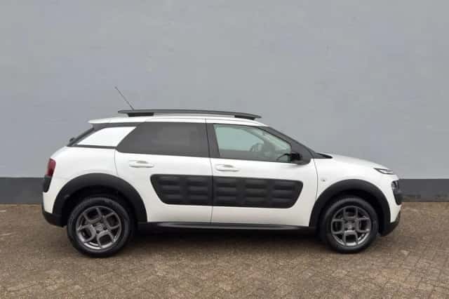 Citroën C4 Cactus (2015) thumbnail 3