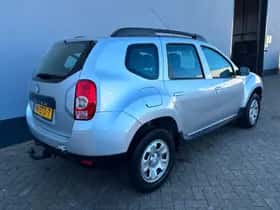 Dacia Duster (2013) thumbnail 6