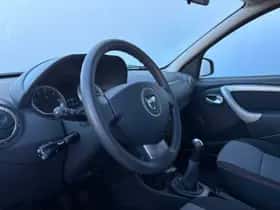 Dacia Duster (2013) thumbnail 9