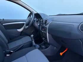 Dacia Duster (2013) thumbnail 10