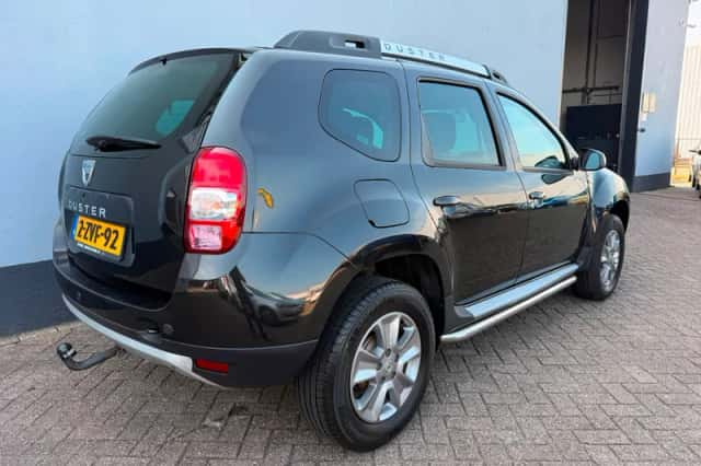 Dacia Duster (2015) thumbnail 6
