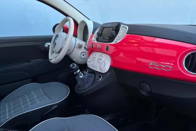 Fiat 500 (2018) thumbnail 11