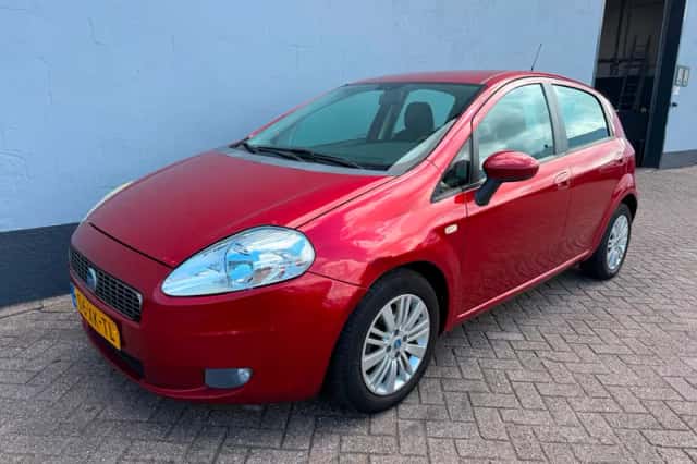 Fiat Grande Punto (2007) thumbnail 1