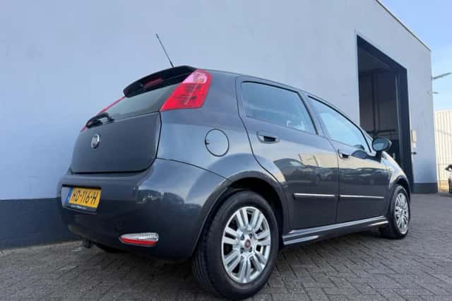 Fiat Punto (2015) thumbnail 6