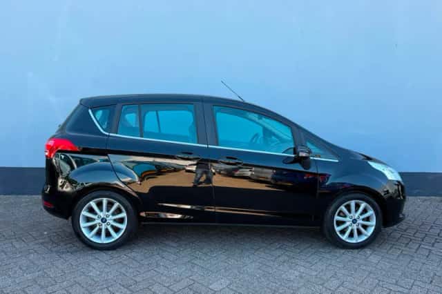 Ford B-Max (2017) thumbnail 5