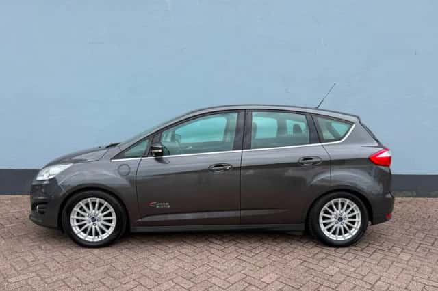 Ford C-Max (2015) thumbnail 2