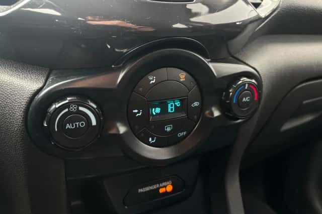 Ford EcoSport (2016) thumbnail 12