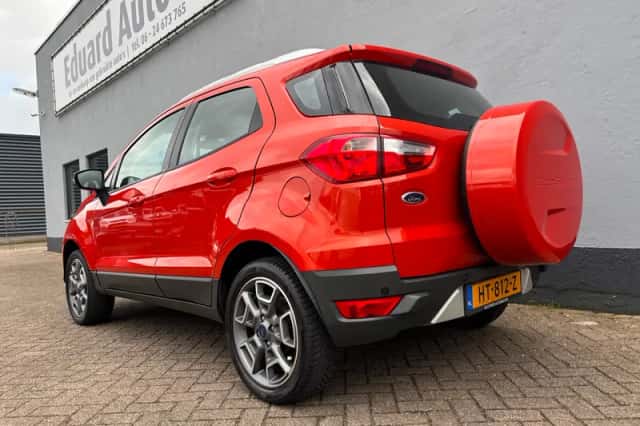 Ford EcoSport (2016) thumbnail 3