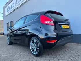 Ford Fiesta (2012) thumbnail 4