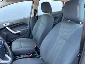 Ford Fiesta (2012) thumbnail 7