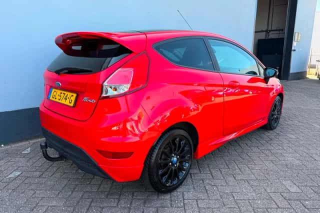 Ford Fiesta (2015) thumbnail 6