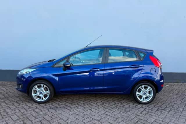 Ford Fiesta (2016) thumbnail 2