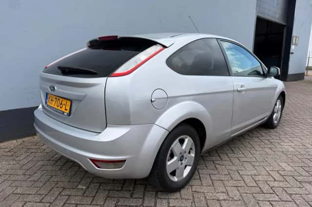Ford Focus (2009) thumbnail 6