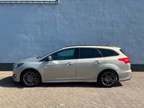 Ford Focus (2017) thumbnail 2