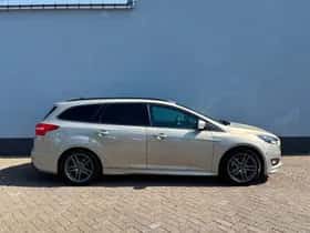 Ford Focus (2017) thumbnail 5