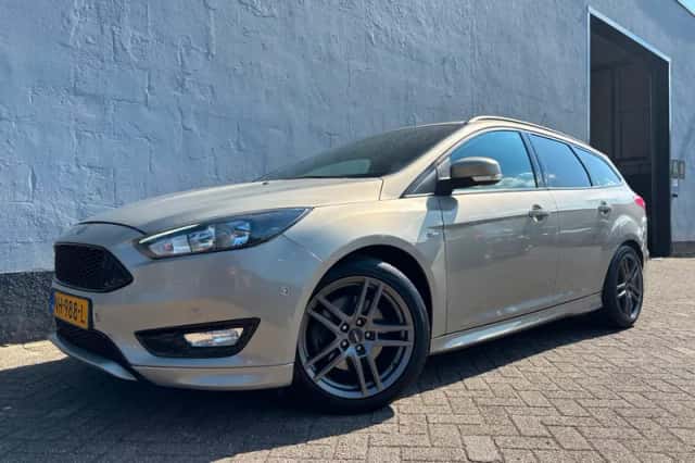 Ford Focus (2017) thumbnail 1