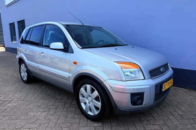 Ford Fusion (2007) thumbnail 4