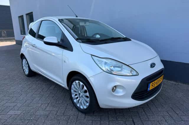Ford Ka (2011) thumbnail 3