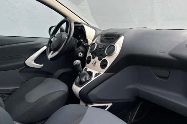 Ford Ka (2012) thumbnail 10