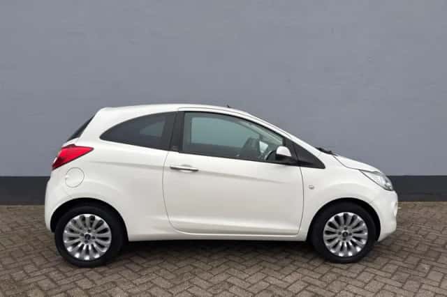 Ford Ka (2012) thumbnail 5