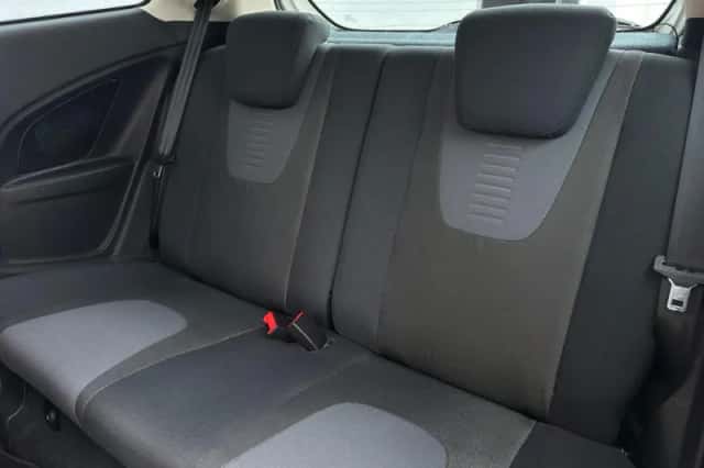 Ford Ka (2012) thumbnail 8