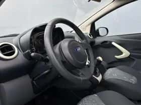 Ford Ka (2014) thumbnail 10