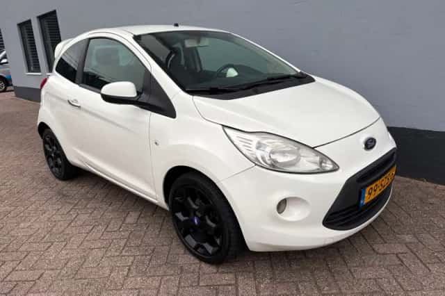 Ford Ka (2011) thumbnail 4