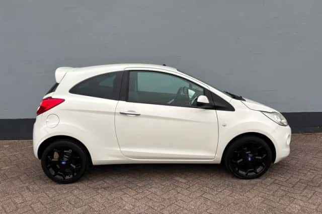 Ford Ka (2011) thumbnail 5
