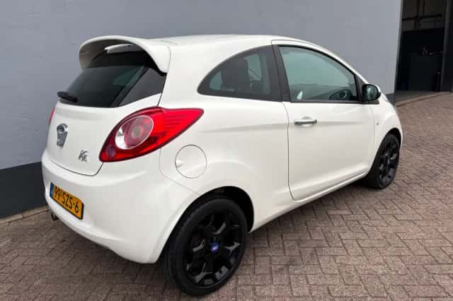 Ford Ka (2011) thumbnail 6